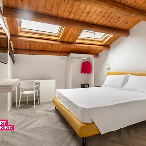 https://zisa-rooms-principe-di-paterno-double-room.palermohotels.org